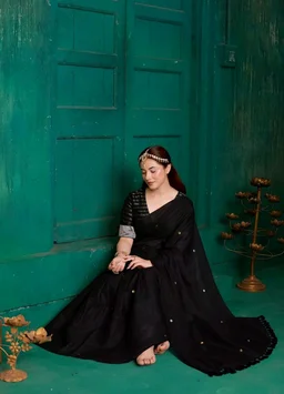 TAMAIRA FASHION Plain Pure Cotton Saree For Woman |Sequins Work Saree Without Blouse Piece
50+ bought in past month