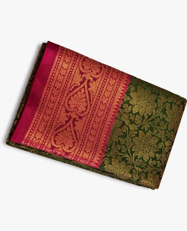 Brand: Generic
Kanjivaram Silk Saree, Black and Purple with Floral Zari Weave
Zari Border, Ethnic Wear, With Blouse Piece