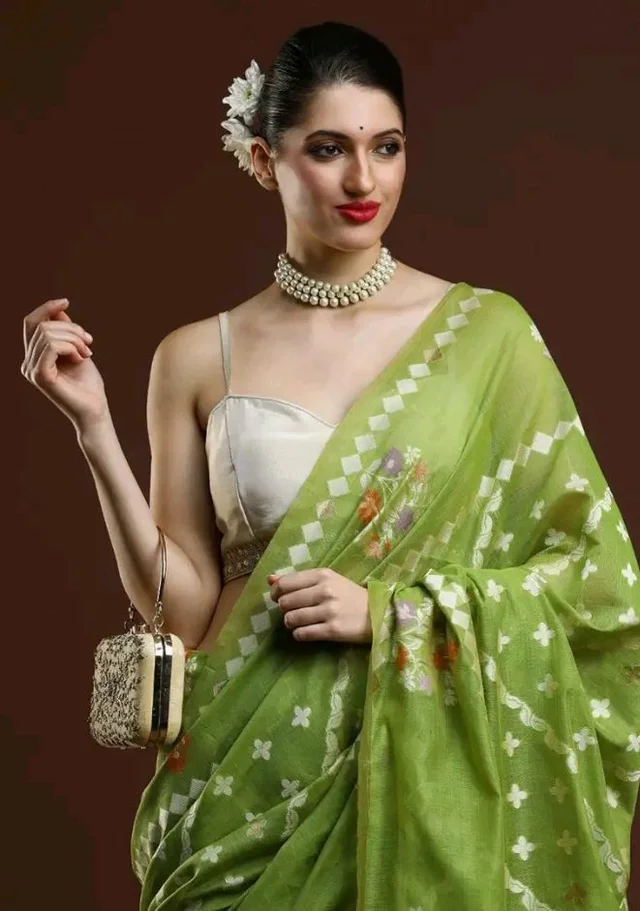 Sarha Abstract Design Woven Cotton Banarasi Saree Green