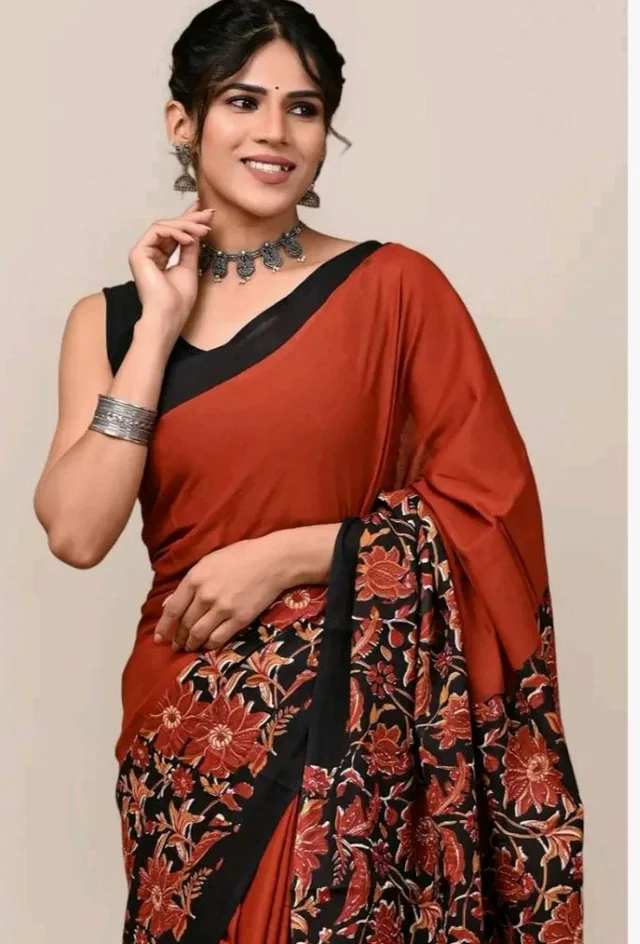 Crafts Moda Pure Cotton Floral Print Saree with Blouse for Women