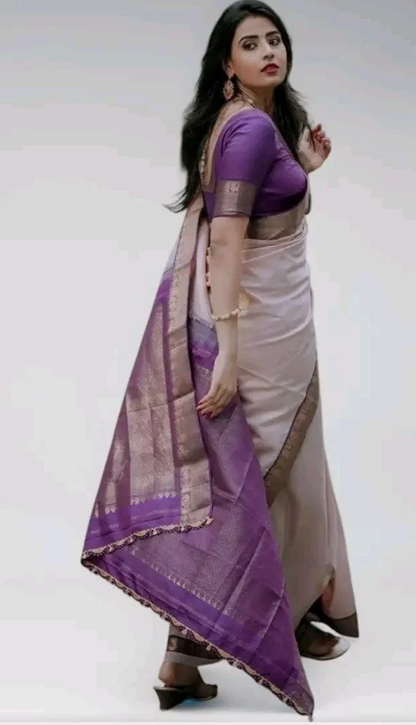 Visit the Yashika Store
4.0 out of 5 stars 78
Yashika Women Banarasi Kanjivaram Silk Saree Set with Blouse |saree for Women | Saree | New Sari | Latest Saree
50+ bought in past month