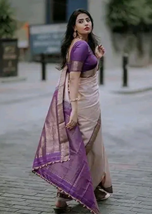 Visit the Yashika Store
4.0 out of 5 stars 78
Yashika Women Banarasi Kanjivaram Silk Saree Set with Blouse |saree for Women | Saree | New Sari | Latest Saree
50+ bought in past month