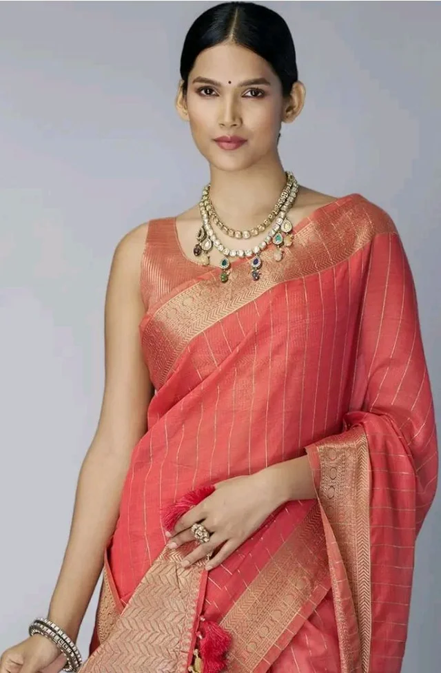 Brand: SWORNOF
4.2 out of 5 stars 260
SWORNOF Women's Cotton silk saree for Patola festival Wedding silk with blouse piece