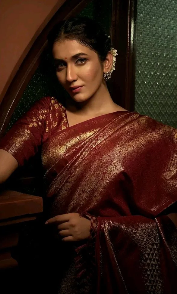 Vardha Women's Kanjivaram Art Silk Saree, Zari Woven, Copper, Unstitched Blouse Asya Silk