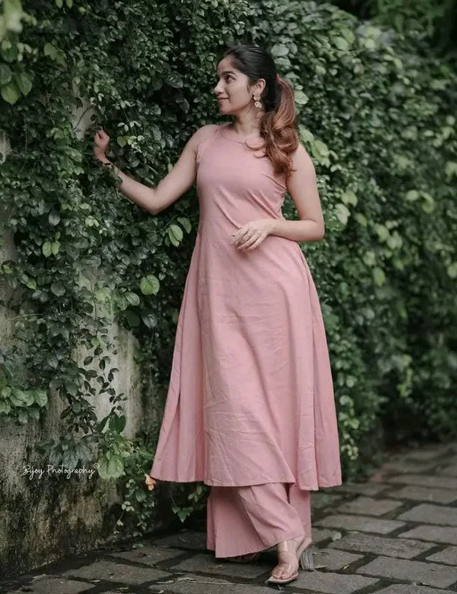 The Innerlight Company Women's Cotton Plain Flared Sleeveless Kurta with Palazzo (Pink-XL)
- L