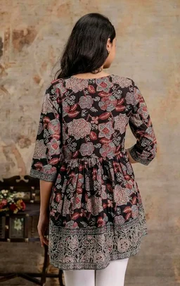 Stylum Women's Black Floral Printed Pure Cotton Peplum Top | Kurti Tops for Women | Tunic Tops for Cotton (Available in Plus Sizes)
- M