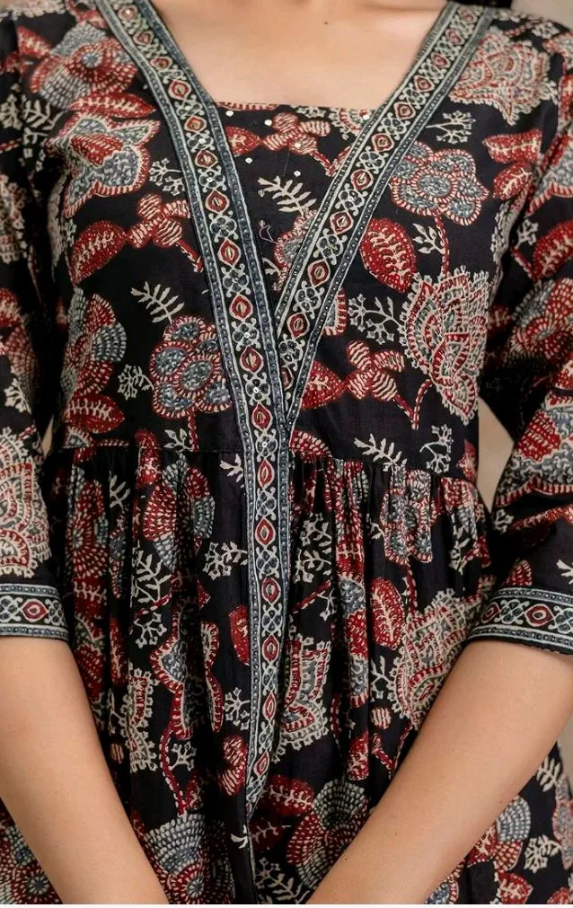 Stylum Women's Black Floral Printed Pure Cotton Peplum Top | Kurti Tops for Women | Tunic Tops for Cotton (Available in Plus Sizes)
- M