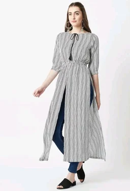Visit the store, Miss Chase
Miss Chase
Visit the store
3.8 out of 5 stars 725
Miss Chase Women's Polyester Striped Relaxed Fit Waist Elasticated Top
- 2XL
