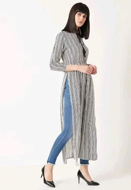 Visit the store, Miss Chase
Miss Chase
Visit the store
3.8 out of 5 stars 725
Miss Chase Women's Polyester Striped Relaxed Fit Waist Elasticated Top
- 2XL