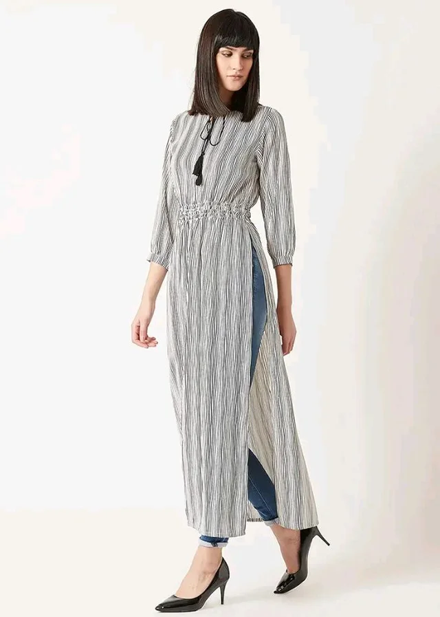 Visit the store, Miss Chase
Miss Chase
Visit the store
3.8 out of 5 stars 725
Miss Chase Women's Polyester Striped Relaxed Fit Waist Elasticated Top
- 2XL