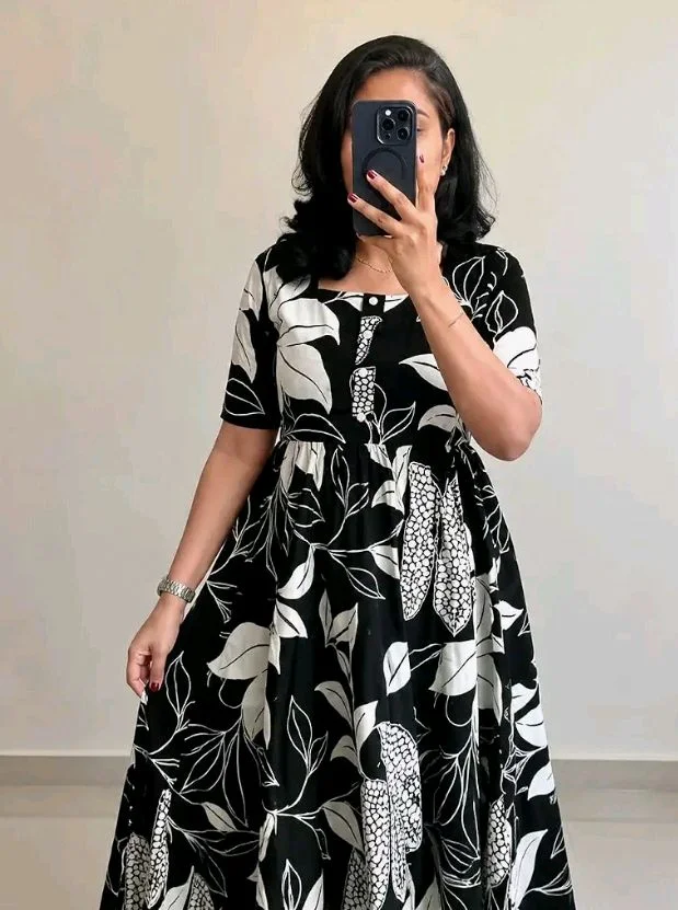 Women's Rayon A-Line Midi Dress, Floral Print, Short Sleeves, Tiered Design, Round Neck, for Summer Wear
- 2XL