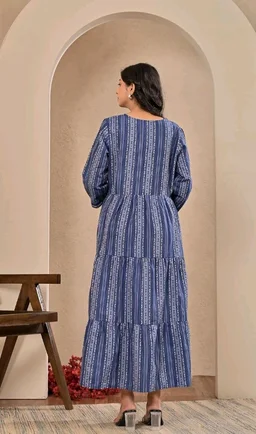 Negen Women's Maroon Printed Tiered Midi Dress, V-Neck with 3/4 Sleeves, Ethnic Stripe Pattern
- L
