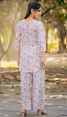 Pinkmint Cotton Co Ord Set for Women l 3/4 Sleeve Printed Comfortable & Stylish Trendy Top & Bottom
- M