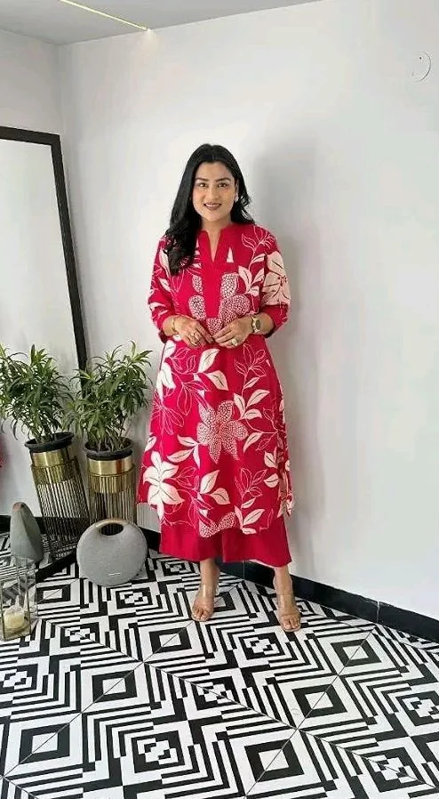 Women's Cotton Floral Printed Straight Kurti with Pant Set - L
