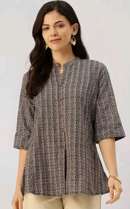 Printed Mandarin Collar top – Casual & Chic (S-3XL)
- 3XL