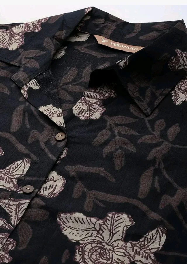 feranoid Classic Collared Cotton Shirt with 3/4 Sleeve for a Timeless Casual Look
- M