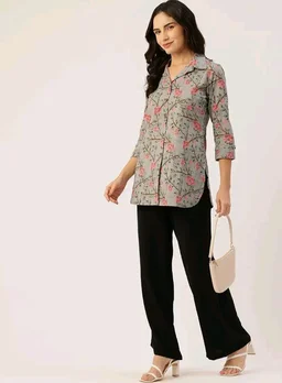 feranoid Classic Collared Cotton Shirt with 3/4 Sleeve for a Timeless Casual Look - M