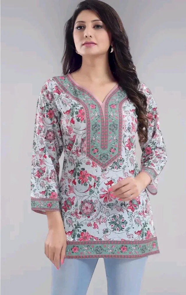 Meher Impex Women's Girls Poly Crepe Digital Printed Top
- M