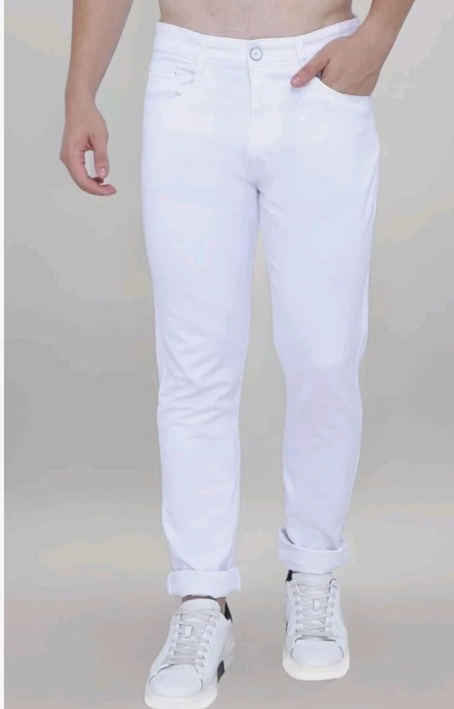 Strechable Denim Regular Fit Mid Waist Light Weight Soft Feel Stretchable Denim Jeans Pant for Men
- 32
