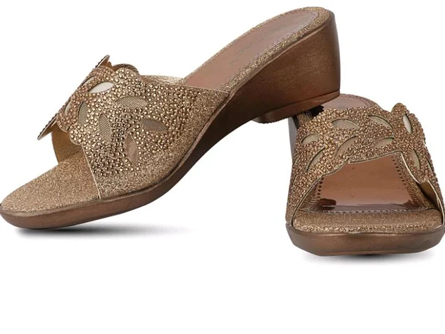 MOSAC Women Stylish Fancy and Comfort Trending Flat Fashion Sandal - 9
