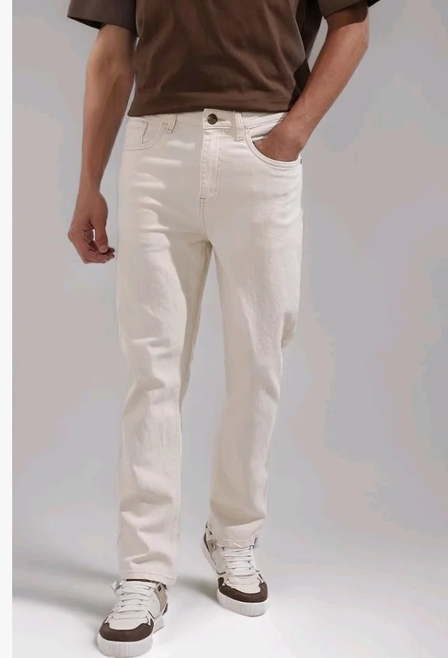 THE INDIAN GARAGE CO Men Slim Straight Fit Solid Mid-Rise Stretchable Jeans
- 32