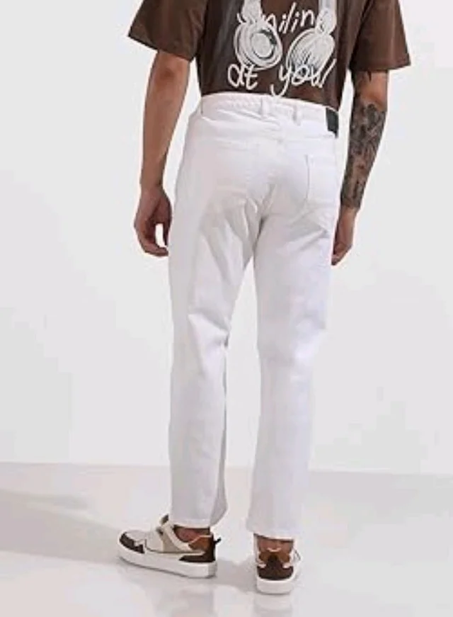 THE INDIAN GARAGE CO Men Slim Straight Fit Solid Mid-Rise Stretchable Jeans
- 32