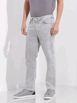 THE INDIAN GARAGE CO Men Slim Straight Fit Solid Mid-Rise Stretchable Jeans
- 32