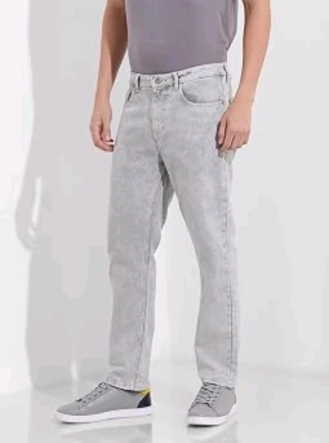 THE INDIAN GARAGE CO Men Slim Straight Fit Solid Mid-Rise Stretchable Jeans
- 32