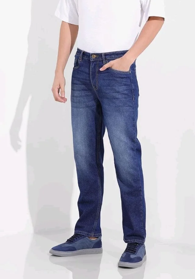 THE INDIAN GARAGE CO Men Slim Straight Fit Solid Mid-Rise Stretchable Jeans
- 32