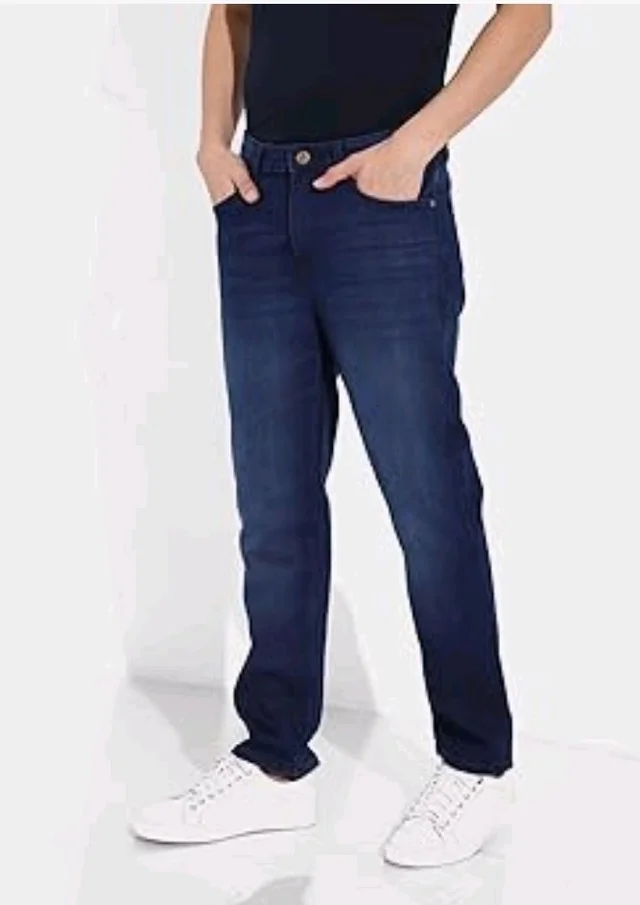 THE INDIAN GARAGE CO Men Slim Straight Fit Solid Mid-Rise Stretchable Jeans
- 32