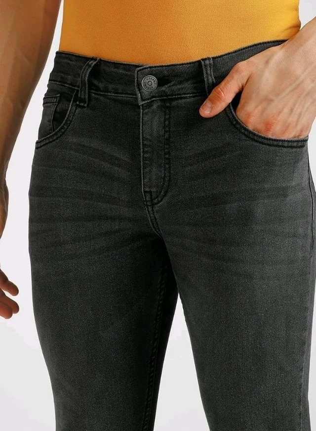 Urbano Fashion Men's Regular Fit Mid Rise Washed Jeans Stretchable
- 34