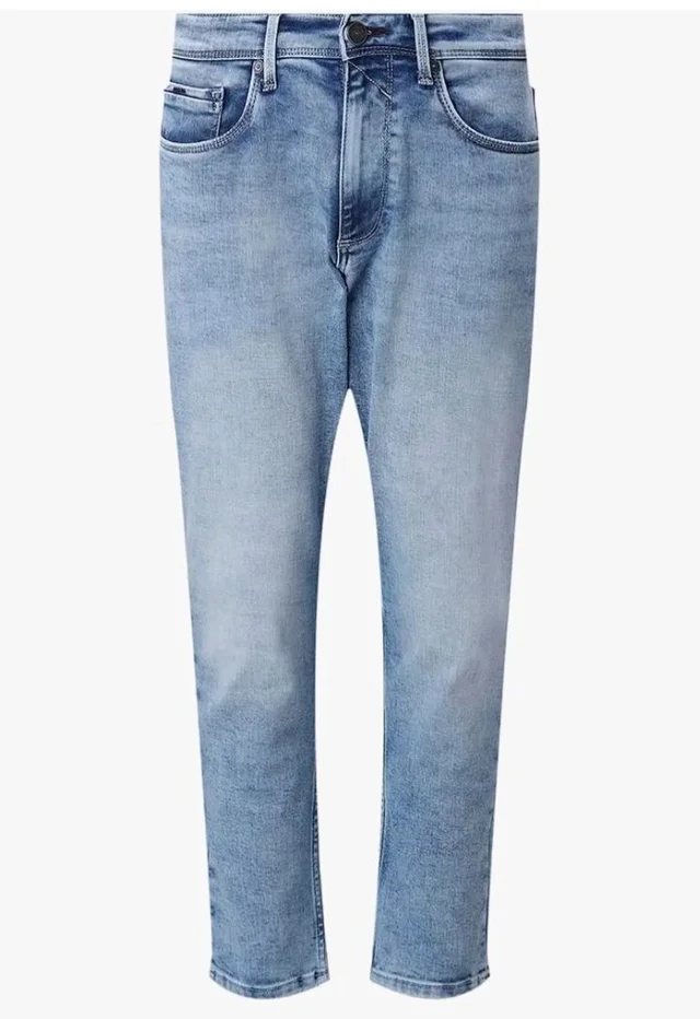 Ultra-flexible stretch cotton denim. Modern style. Durable, breathable & built for all-day travel comfort. - 34