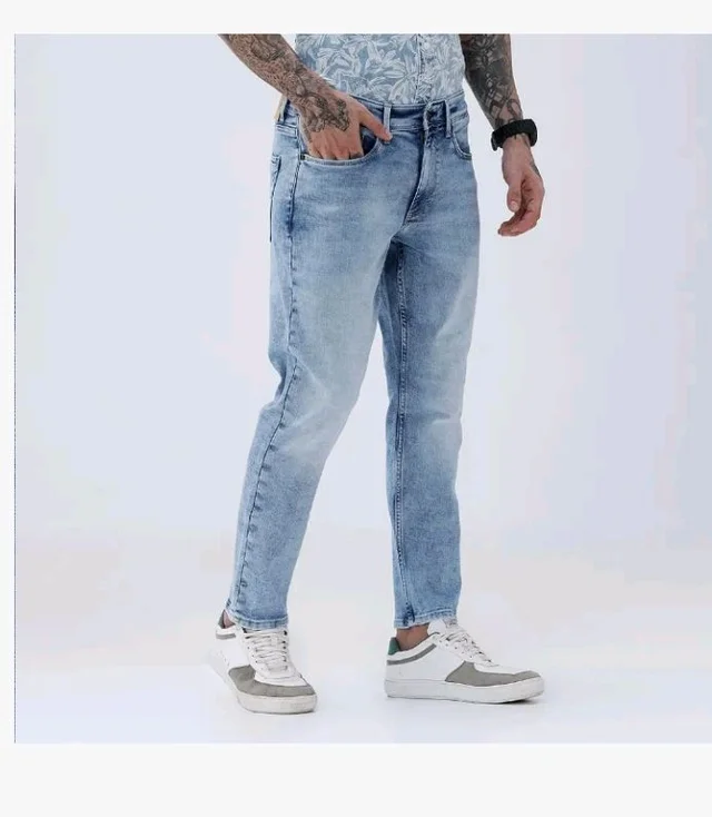 BASICS Premium Cotton Stretch Jeans for Men | Smart Casual Denim
Ultra-flexible stretch cotton denim. Modern style. Durable, breathable & built for all-day travel comfort. - 34