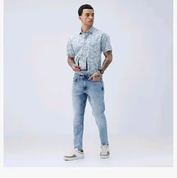 BASICS Premium Cotton Stretch Jeans for Men | Smart Casual Denim
Ultra-flexible stretch cotton denim. Modern style. Durable, breathable & built for all-day travel comfort. - 34