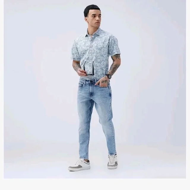 BASICS Premium Cotton Stretch Jeans for Men | Smart Casual Denim
Ultra-flexible stretch cotton denim. Modern style. Durable, breathable & built for all-day travel comfort. - 34