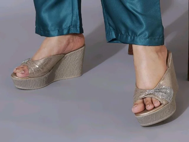 Sandals - 6