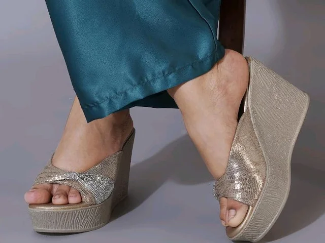 Sandals - 6