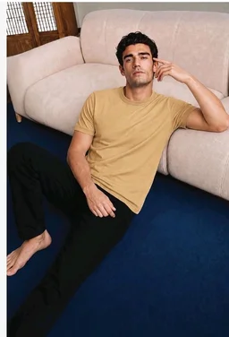 Van Heusen Men’s Crew Neck T-Shirt – Soft & Breathable Cotton | Regular Fit | Comfortable Everyday Casual Wear | Short Sleeves | Summer Favorite |Solid Colors | Style 60052|Available in Pack of 1 & 2 - S