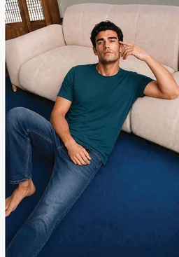 Van Heusen Men’s Crew Neck T-Shirt – Soft & Breathable Cotton | Regular Fit | Comfortable Everyday Casual Wear | Short Sleeves | Summer Favorite |Solid Colors | Style 60052|Available in Pack of 1 & 2 - M