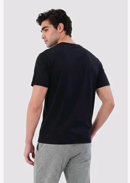Van Heusen Men’s Crew Neck T-Shirt – Soft & Breathable Cotton | Regular Fit | Comfortable Everyday Casual Wear | Short Sleeves | Summer Favorite |Solid Colors | Style 60052|Available in Pack of 1 & 2 - L