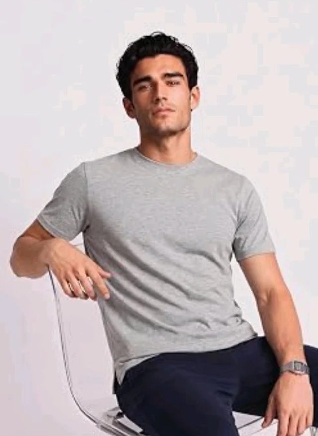 Van Heusen Men’s Crew Neck T-Shirt – Soft & Breathable Cotton | Regular Fit | Comfortable Everyday Casual Wear | Short Sleeves | Summer Favorite |Solid Colors | Style 60052|Available in Pack of 1 & 2 - L