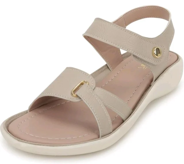 Vendoz Women Stylish Cream Flat Sandals - 6