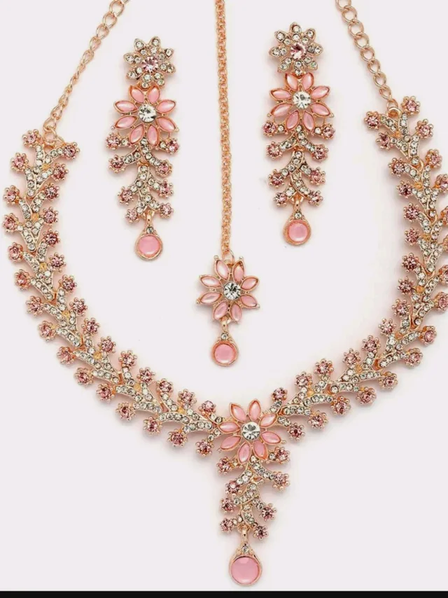 Sukkhi Charming AD Diamonds Studded Floral Choker Necklace with Danlge Earrings Maangtikka Jewellery Set for Women & Girls