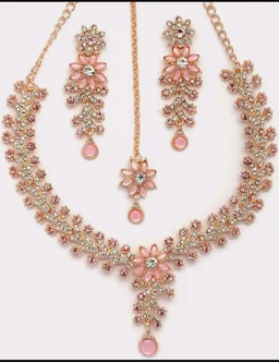 Sukkhi Charming AD Diamonds Studded Floral Choker Necklace with Danlge Earrings Maangtikka Jewellery Set for Women & Girls