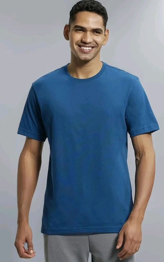 Jockey 2714 Men Super Combed Cotton Rich Round Neck Half Sleeve Regular Fit T-Shirt - S
