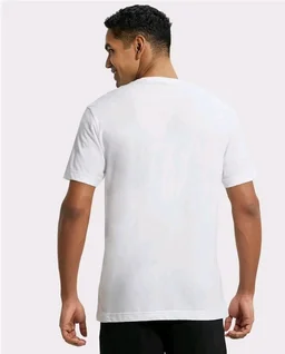 Jockey 2714 Men Super Combed Cotton Rich Round Neck Half Sleeve Regular Fit T-Shirt
- L