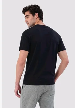 Van Heusen Men’s Crew Neck T-Shirt – Soft & Breathable Cotton | Regular Fit | Comfortable Everyday Casual Wear | Short Sleeves | Summer Favorite |Solid Colors | Style 60052|Available in Pack of 1 & 2 - S