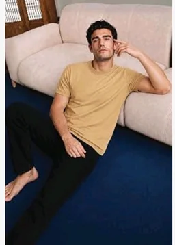 Van Heusen Men’s Crew Neck T-Shirt – Soft & Breathable Cotton | Regular Fit | Comfortable Everyday Casual Wear | Short Sleeves | Summer Favorite |Solid Colors | Style 60052|Available in Pack of 1 & 2
- L