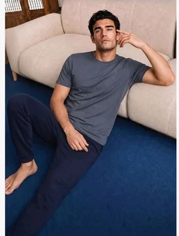Van Heusen Men’s Crew Neck T-Shirt – Soft & Breathable Cotton | Regular Fit | Comfortable Everyday Casual Wear | Short Sleeves | Summer Favorite |Solid Colors | Style 60052|Available in Pack of 1 & 2
- M