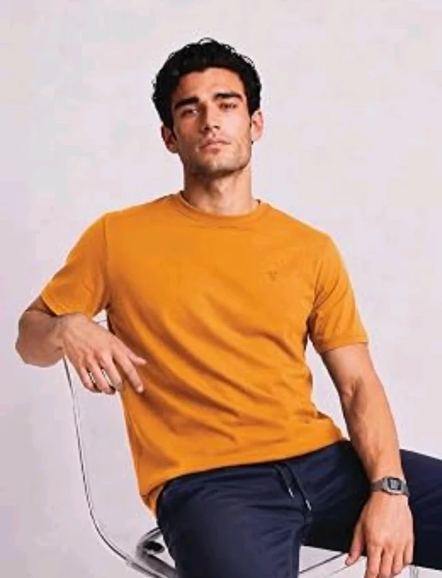 Van Heusen Men’s Crew Neck T-Shirt – Soft & Breathable Cotton | Regular Fit | Comfortable Everyday Casual Wear | Short Sleeves | Summer Favorite |Solid Colors | Style 60052|Available in Pack of 1 & 2
- M